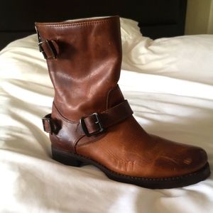 Vintage Frye Boots in Discontinued style Size 9B